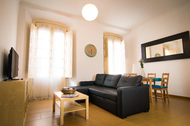 Holidays2Malaga Suites — Fotos 2